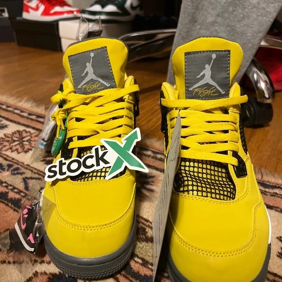 Jordan | Shoes | Nike Air Jordan 4 Retro Lightning 22 Size  display picture 1